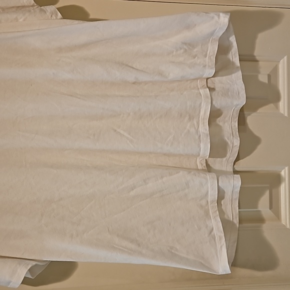 Ava and Viv V-neck White Tee Size 2x - Picture 2 of 5